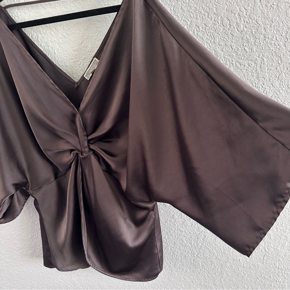 Pleione Chocolate Brown Satin Front Twist Blouse XL V Neck Dolman Sleeve - Picture 5 of 12